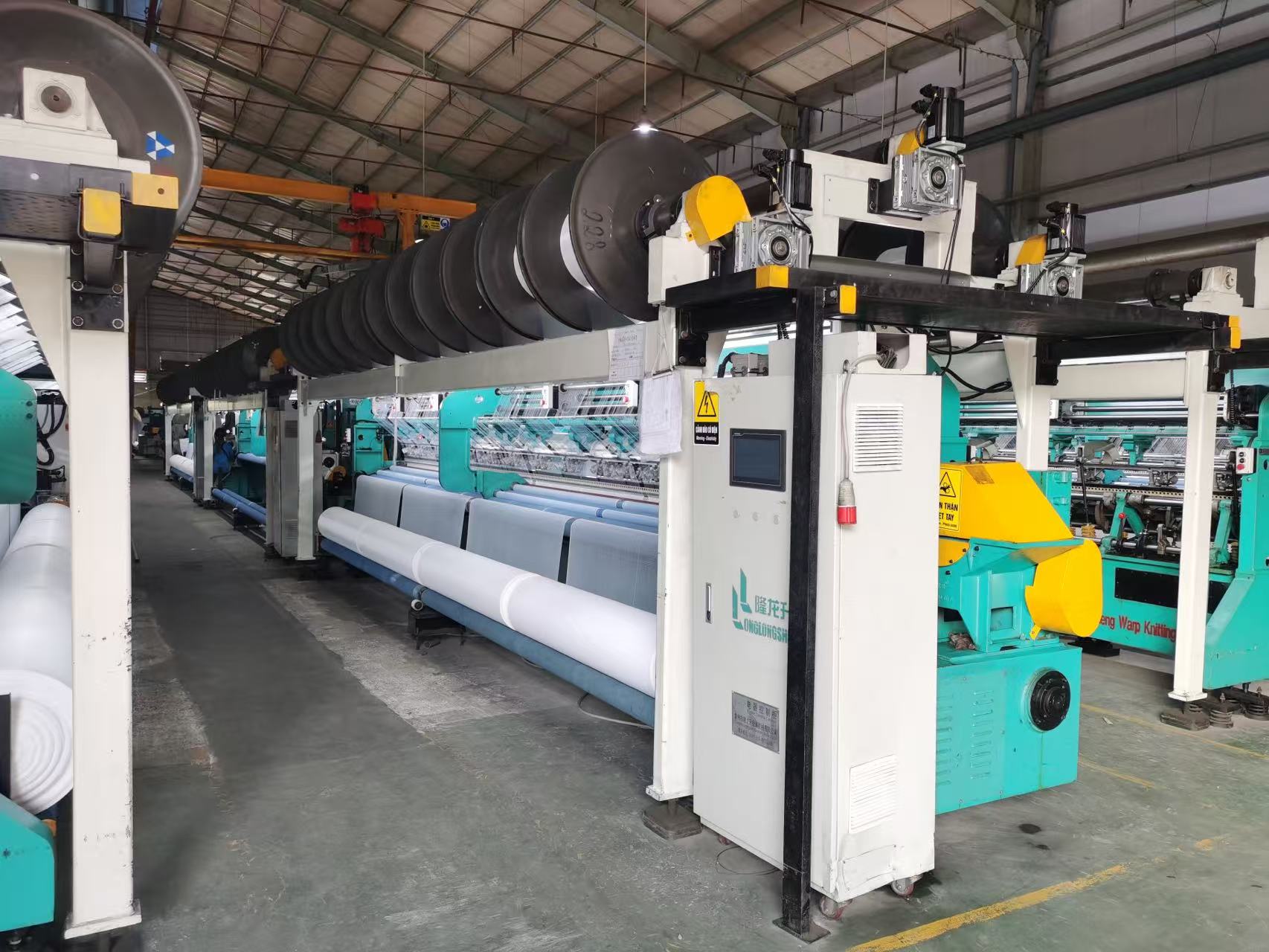 LongLongSheng fishing net warp knitting machine manufacturing and testing